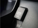 ◆アクセサリーソケット◆ドラレコの電源やスマートフォンの充電等に使用できる便利な電源ソケット!使いやすい場所に装備されています。