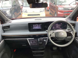 ご納車時には再度洗車・室内清掃を行い展示中についてしまった汚れも落として気持ち良くお乗りいただける状態にして納めさせていただきます!