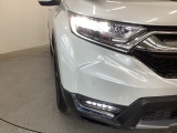 【LEDヘッドライト】ディスチャージヘッドライト(HID)と同等の明るさで、夜道や雨天走行が明るく視界良好!!