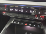 ●スイッチ類・ダイヤル類など細部までこだわりを感じ取れるインテリアです。Audiでは触感開発チームがございます。クリック感は操作する喜びを感じていただけます。