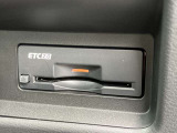 ETCで高速代の支払いもスムーズ!カードを持っていればご納車日当日からご利用いただけます。別途セットアップ料が必要です。