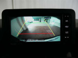 バックカメラが付いているので後方確認が非常にしやすいです。今や運転初心者も熟練者も必須装備!ついていて損はないですね♪