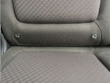 ◆ISOFIX◆シートベルトいらずでチャイルドシートと固定金具を連結するだけでガッチリ固定できます。