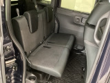 車いすが乗車していない時は、通常の後席シートとして使用できます♪