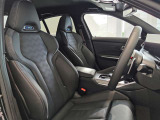 BMWプレミアムセレクション前橋では、高年式低走行モデルからMモデル、年式が経ちなかなかディーラーでは見かけないモデルまで幅広いラインナップで認定中古車を取り扱っております。品質に自信があります。