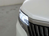 消費電力が少なく長寿命のLEDヘッドランプを装備しております。