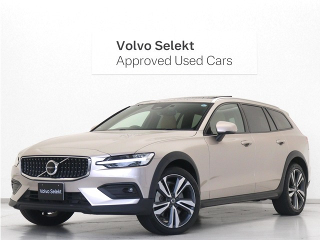 V60クロスカントリー アルティメット B5 AWD 4WD