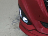LEDフロントフォグランプを装備しております。