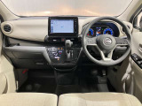 運転席からの視界が左右に広く隅々まではっきりと見えます!クルマの前端も把握しやすく安心です★