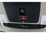 緊急通報ボタンが装備されています。ホンダコネクト対応。ご利用には、Honda Total Care プレミアムのご加入が必要です。