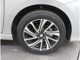 タイヤのサイズは185/55/R16です!