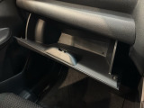 専門業者にて内外装のクリーニングを実施しております!