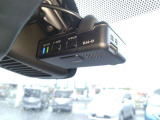 今話題のドライブレコーダー装備車。万が一のトラブルの際、証拠として効果を発揮してくれます。