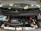 エンジンルームもクリーニング済みできれいですよ。日産の整備士がしっかりと丁寧に点検していますので安心してお乗りいただけます