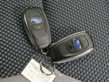 ドアの開錠施錠はドアノブに触れるだけ センサーが感知して開錠施錠をしてくれます 一度スマートキーをご体感ください 便利ですよ