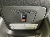 ホンダコネクトは事故や急病、あおり運転などのトラブル時に、ボタンひとつでオペレーターと通話でき、警察や消防への連携を迅速に行います。
