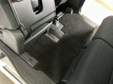 車が大好きなスタッフが心をこめて接客いたします。お客様一人一人のお車に対する思いや気持ちをうかがい、充実した時間が過ごせるよう努めます。