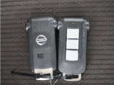 ◆スマートキー◆カギをバッグやポケットに入れたままでもドアロックの開閉ができる『スマートキー』付き!雨天や暗くなってもカギを取り出す必要がなくドアの開錠&エンジンも始動できます