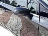 ウィンカードアミラー☆ライトの点滅で対向車、歩行者などに曲がることを知らせることができるので安心・安全につながりますね♪