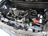 アイドリングストップ機能がついているので、停車時にエンジンを止めて燃料消費を抑えます。環境にもお財布に優しいですね♪