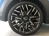 軽量化の結果、ハンドルが切りやすくなったり、加速性能が良くなったりと大きなメリットがあり、スポーツ走行を求める人から人気があります。
