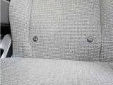 ◆ISOFIX◆シートベルトいらずでチャイルドシートと固定金具を連結するだけでガッチリ固定できます。