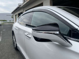 デザイン性だけでなく、ドライバーの巻き込み防止など安全運転をサポート致します!周囲からの視認性にも優れていて安心です!