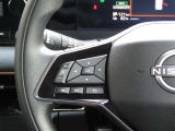 ステアリングスイッチ付きです。運転に集中できます。