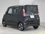 【ワイド保証】日産販売店の中古車には、無料で保証が付いています。走行距離無制限で、無料保証期間は1年間から。品質に自信があるから実現した、日産ならではの保証です。