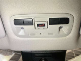 急な体調不良時も、ヘルプネットボタンを押すだけでヘルプネットセンターのオペレーターに繋がります。なお無償でのご利用期間は限定されています。サービスの詳細は販売店スタッフまでお尋ねください。