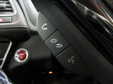 ステアリングスイッチは前方から目を離すことなく操作することが可能です♪わき見運転の防止に役立ちます!!