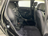 【トールモード】リアシート座面を持ち上げると、背の高い荷物を積むのに便利なトールモードに変身します!多彩なシートアレンジで使い勝手良好です