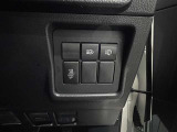 アイドルアップ機能を手軽に操作できるスイッチ。