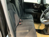 フィット感のあるシート。身体をしっかりと支えてくれるので、長時間の運転も快適にサポートしてくれます。