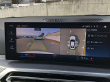 リアビューカメラ、トップビュー+サイドビューカメラ名前の通り車体後方を映し出すカメラと、車両周辺を真上から見た画像を合成して表示するカメラです。もちろんサイドビューカメラも付属します。