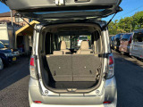 内装や外装も隅々までクリーニングしてからご納車致します♪