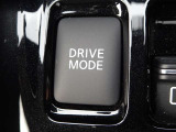 【DRIVE MODE】Sモード・ ECOモード・NORMALモードの3種  ♪ 普段の運転ではECOモード、軽快な加速とECOを両立したいときはSモードをおすすめします。