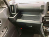 納車前にはプロのメカニックが、各部の点検を行います。ディーラーにしか出来ない品質、そしてサービスできっと満足していただけると思います!