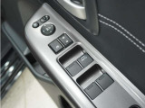 ◆パワーウィンドウスイッチ◆運転席から全席の窓の開閉操作を行うことが出来いつでも換気ができます!