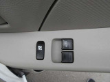 運転席、助手席の窓操作が運転席ですべて可能です!