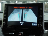 ◆パノラミックビューモニター◆運転席から見づらい前後左右を、ナビ画面の映像で確認。見通しの悪い交差点や狭い道でのすれ違い、駐車などをサポートします。