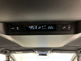 後席のエアコンスイッチです。