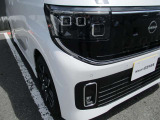 LEDヘッドライトだから夜間走行も安心です。フォグランプもLEDです。