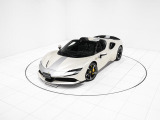 レース由来のマルチマチック社製ショックアブソーバーを備え、サーキットでの優れた操縦安定性を発揮します。