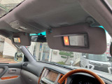 運転席&助手席照明付きバニティミラー