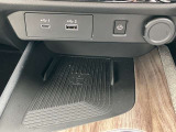 ワイヤレス充電!スマホを置くだけで充電ができます!