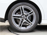 ■AMG18インチアルミホイール ■スポーツコンフォートサスペンション ■4マチック(フルタイム4WD)