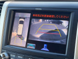 【パノラミックビューモニター】専用のカメラにより、上から見下ろしたような視点で360度クルマの周囲を確認することができます☆死角部分も確認しやすく、狭い場所での切り返しや駐車もスムーズに行えます。