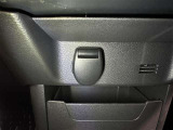 シガーソケット用の充電器が使用可能です!