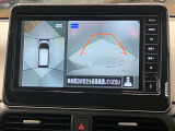 【アラウンドビューモニター】車を上から見下ろしているかのような映像で周囲の状況がひと目で確認、狭い駐車場に駐車するときも安心です♪♪障害物などがあると警告音がなりますので安心して駐車が出来ます★